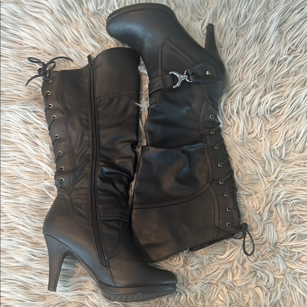 Elegant Black Lace-Up Heeled Boots